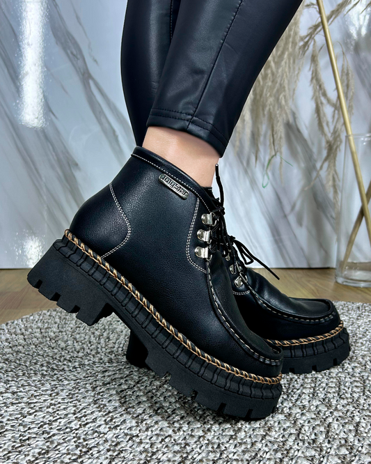 GAROTA BOTIN 2.0 NEGRO CUERO..