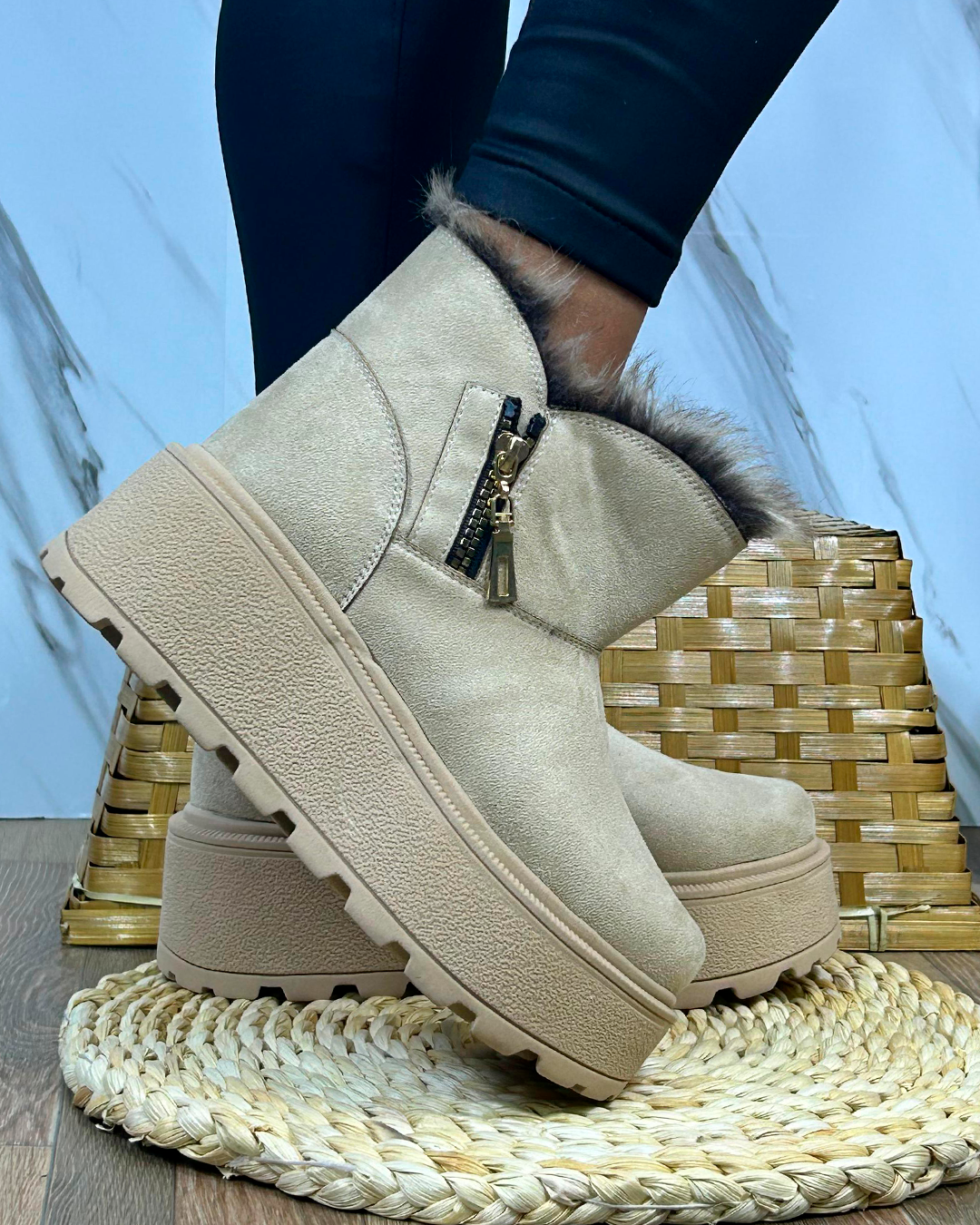 LIZARA BEIGE SUEDE-