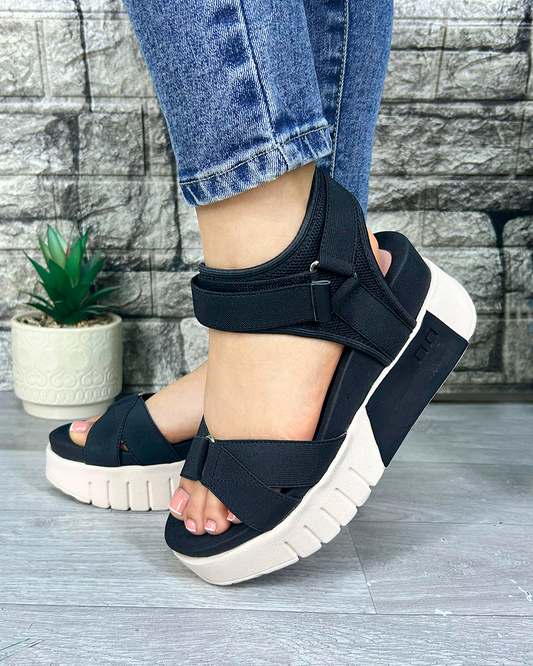 CRUZADO NEGRO PL ALMENDRA..