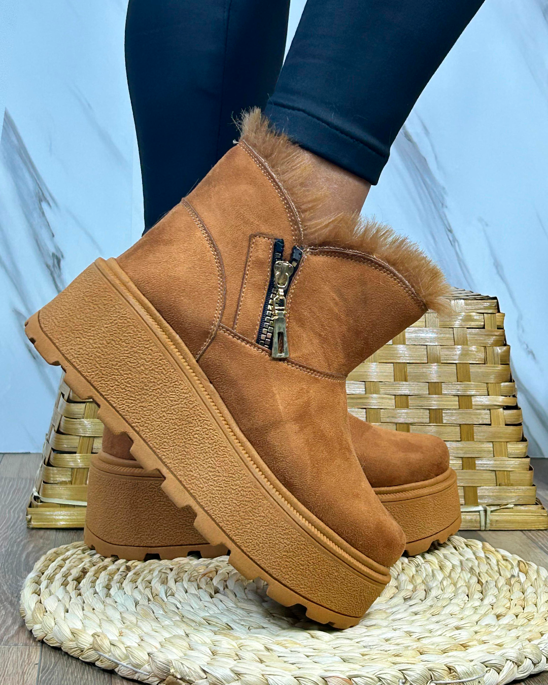 LIZARA CAMELL SUEDE-