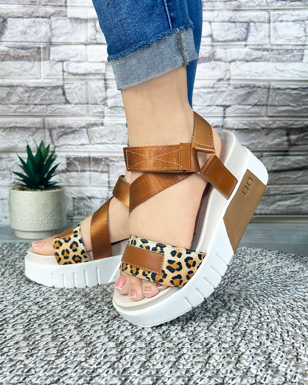 MIA CAMELL ANIMAL PRINT-