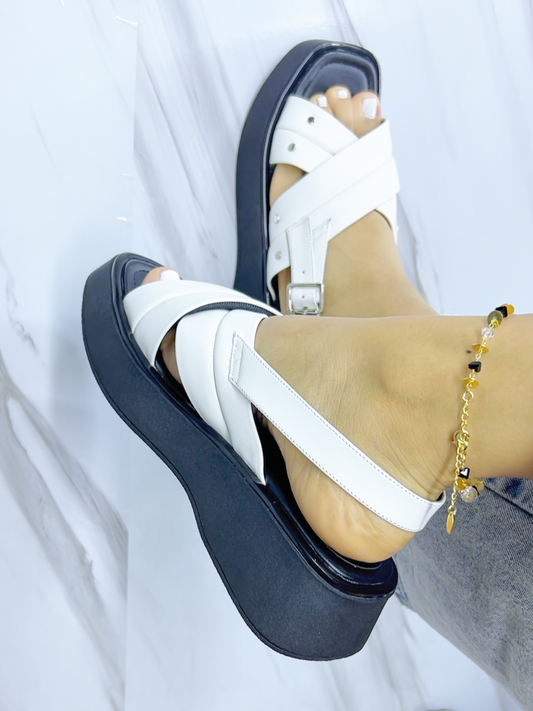 THAISSA BLANCO PL NEGRO!