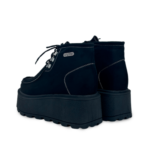 GAROTA BOTIN NEGRO..