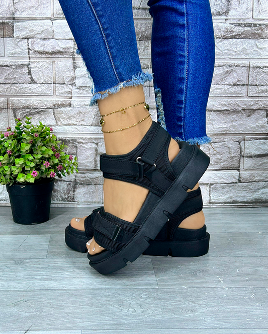 SASHA NEGRO ENTERO..