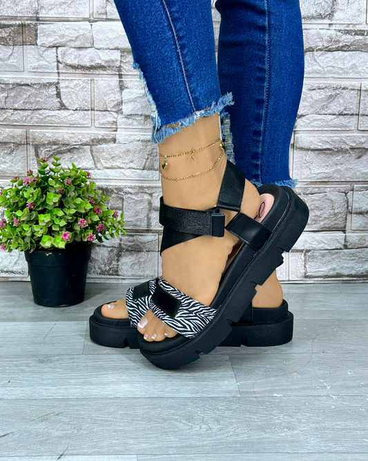 MIA NEGRO CEBRA PL BAJA..