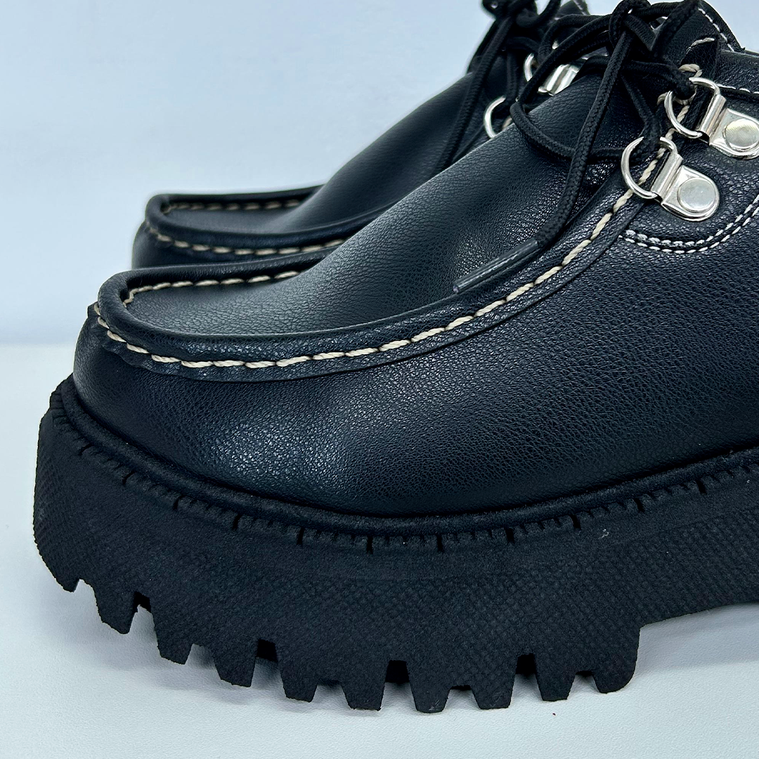 GAROTA NEGRO CUERO-